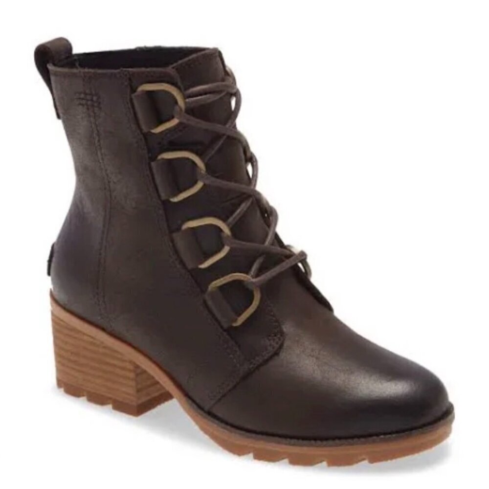 NEW Sorel Cate Lace Up Boots